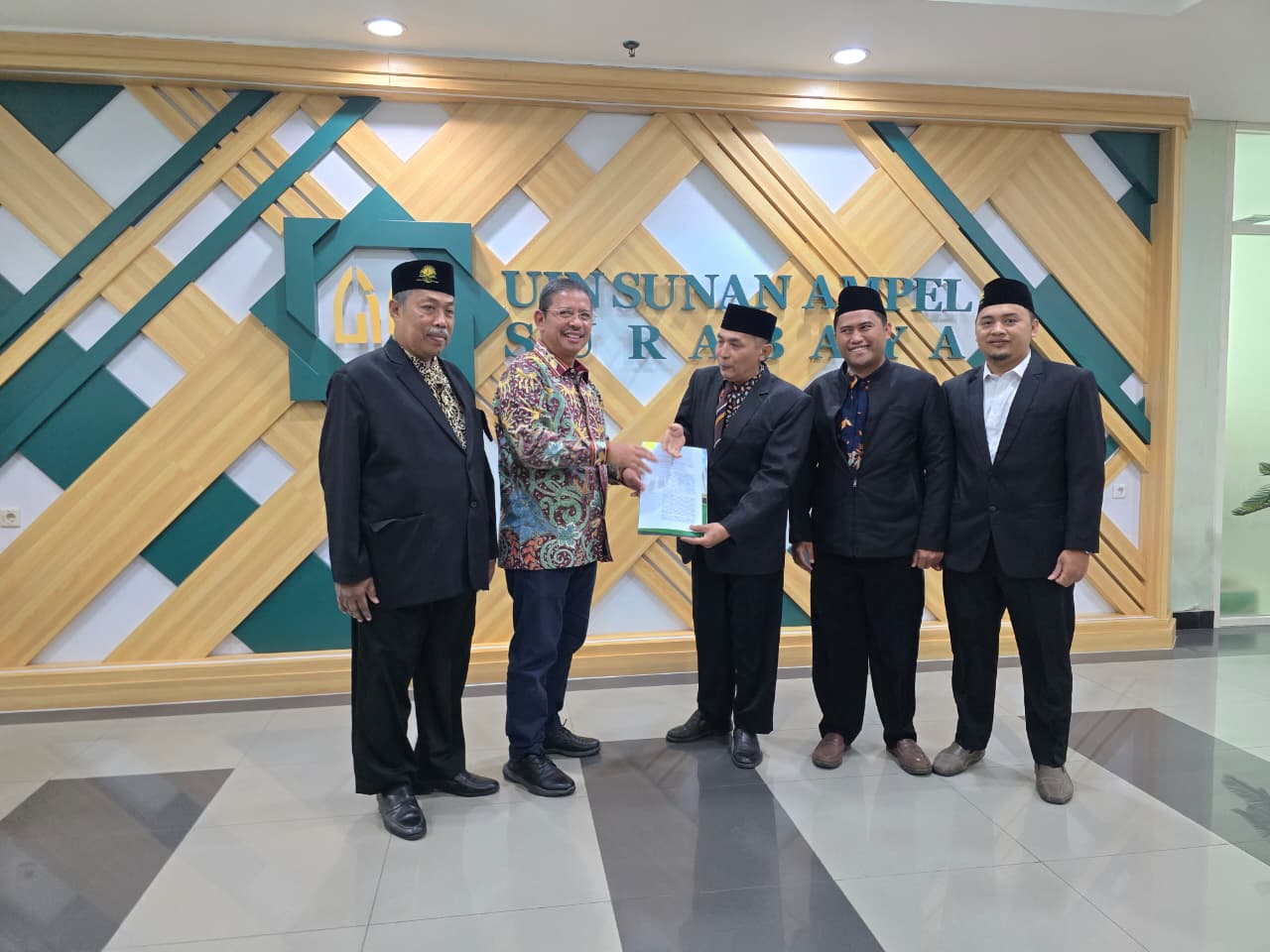 Dokumentasi Penerimaan SK - Foto 1